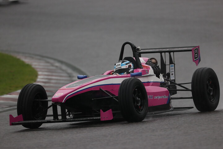 決勝2位は岡本大地（FTK・レヴレーシングガレージ）