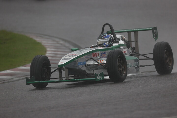 決勝5位は佐藤樹（群馬トヨペットTeam RiNoA ED）