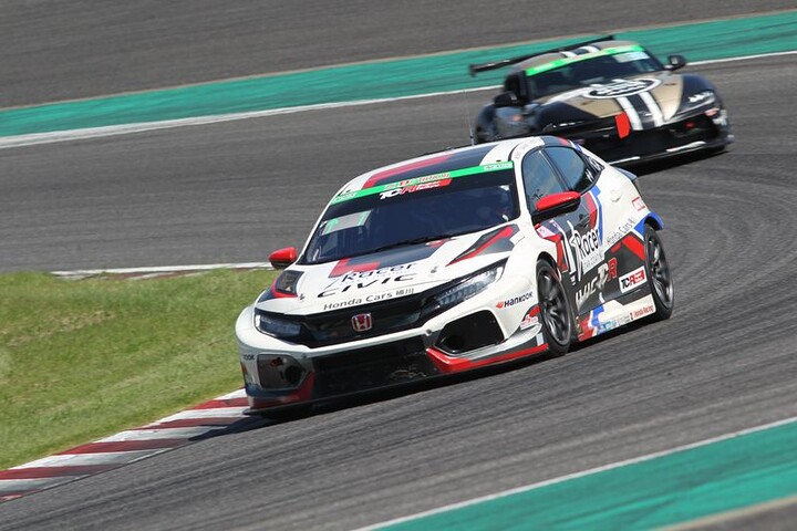 ST-TCRクラス優勝は遠藤光博／中野信治／小出峻組（97号車・Racer Hondaカーズ桶川CIVIC）
