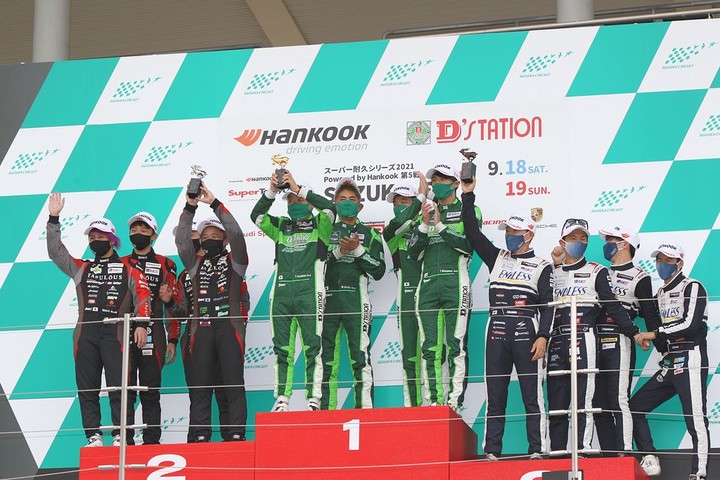 ST-Zクラスの表彰式