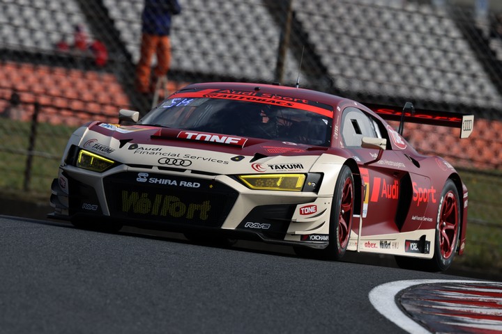 公式練習: Hitotsuyama Audi R8 LMS（川端伸太朗／篠原拓朗）