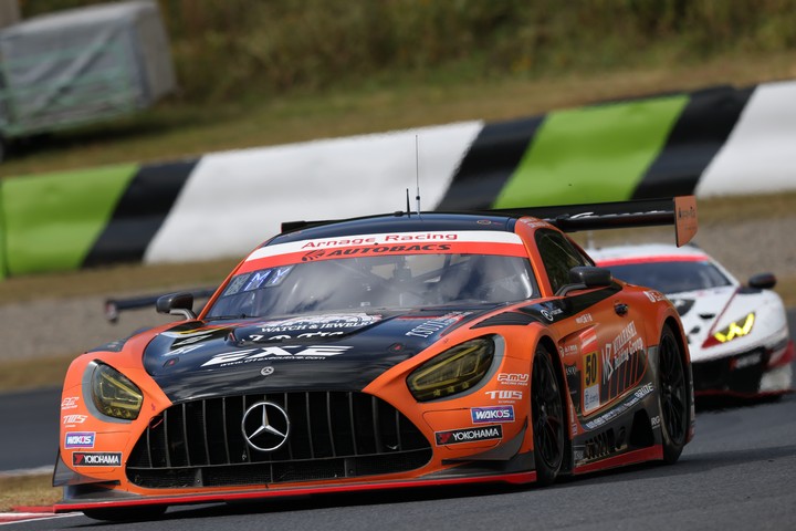 公式練習: ARNAGE AMG GT3（加納政樹／柳田真孝）