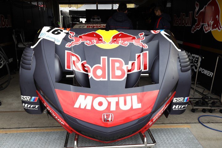 ピットビューイング: Red Bull MOTUL MUGEN NSX GT