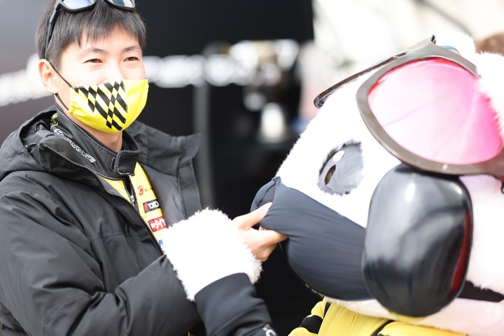 ドライバーアピアランス: 小林崇志（TEAM UPGARAGE）