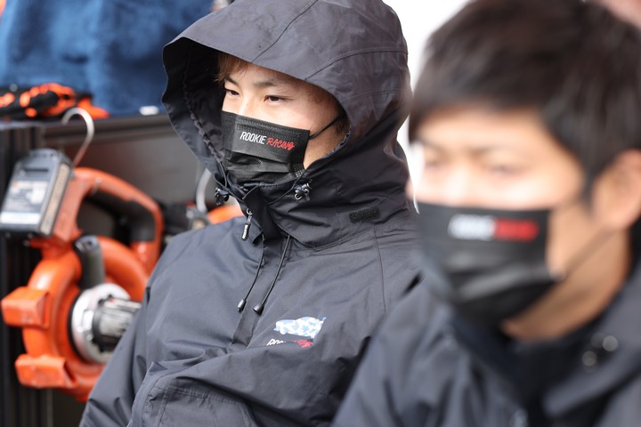 スタート進行: 山下健太（TGR TEAM ENEOS ROOKIE）