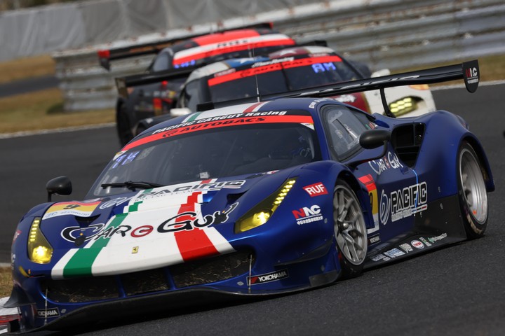 決勝レース: PACIFIC NAC CARGUY Ferrari（木村武史／ケイ・コッツォリーノ）
