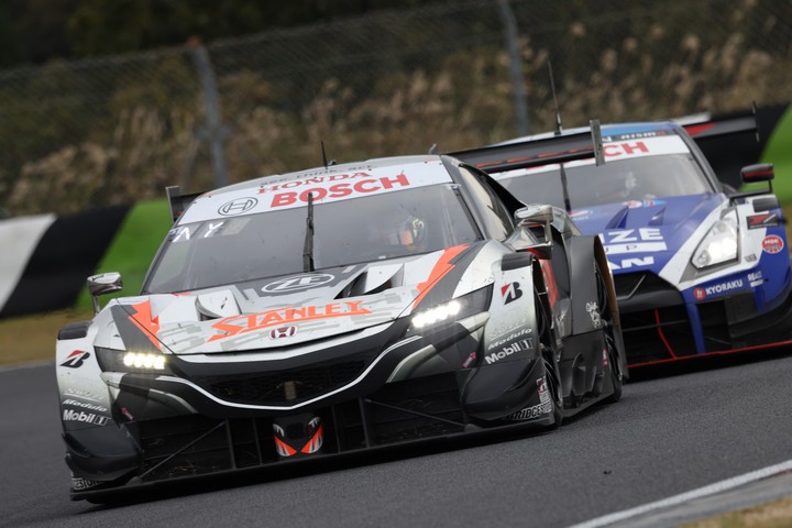 決勝レース: 山本尚貴（STANLEY NSX-GT）