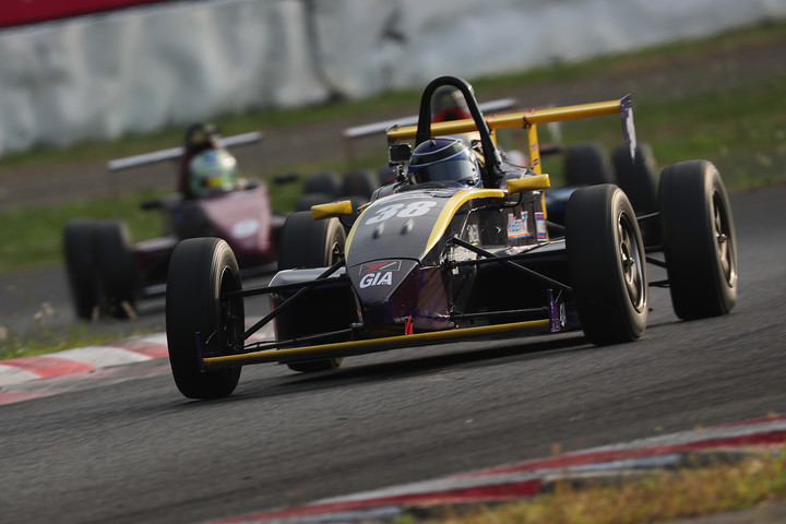 小林雄太（新潟国際自動車ワコーズED KKS）