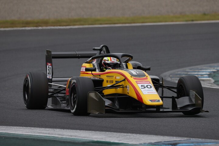 第15戦ポールポジション、第16戦予選2位の名取鉄平（B-MAX RACING TEAM）