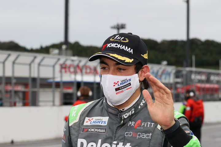 優勝したジュリアーノ・アレジ（TOM'S）