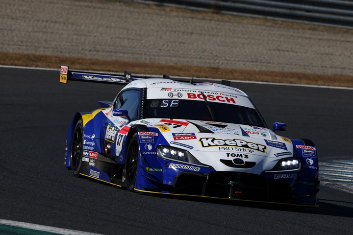 公式練習: GT500クラス2位はKeePer TOM'S GR Supra（平川亮／サッシャ・フェネストラズ）