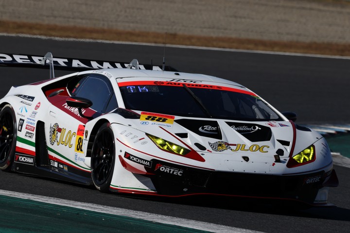 公式練習: GT300クラス2位はJLOCランボルギーニGT3（小暮卓史／元嶋佑弥）