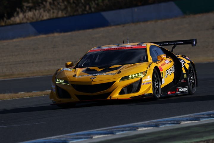 GT300クラスポールポジションはUPGARAGE NSX GT3（小林崇志／名取鉄平）