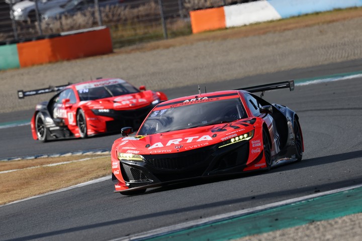 GT300クラス決勝2位はARTA NSX GT3（高木真一／佐藤蓮）