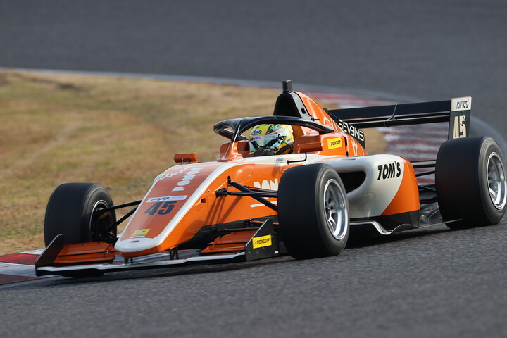 決勝2位は大草りき（PONOS Racing）