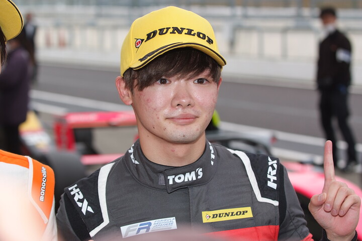 優勝した古谷悠河（TOM'S YOUTH）