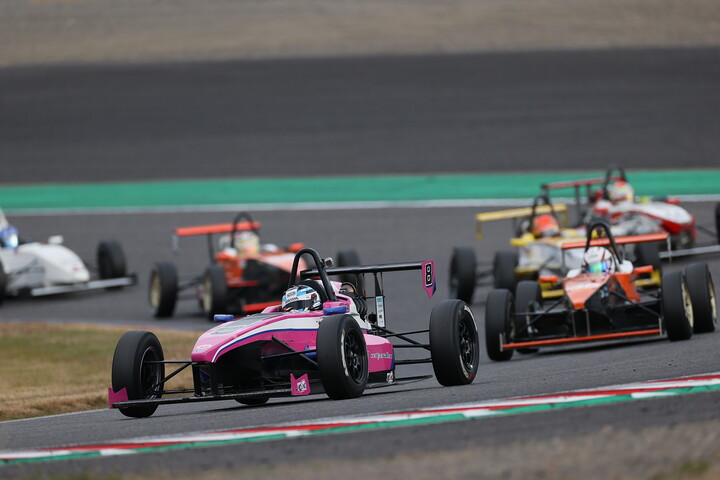 日本一決定戦: Aグループ第1レグのスタートが切られた