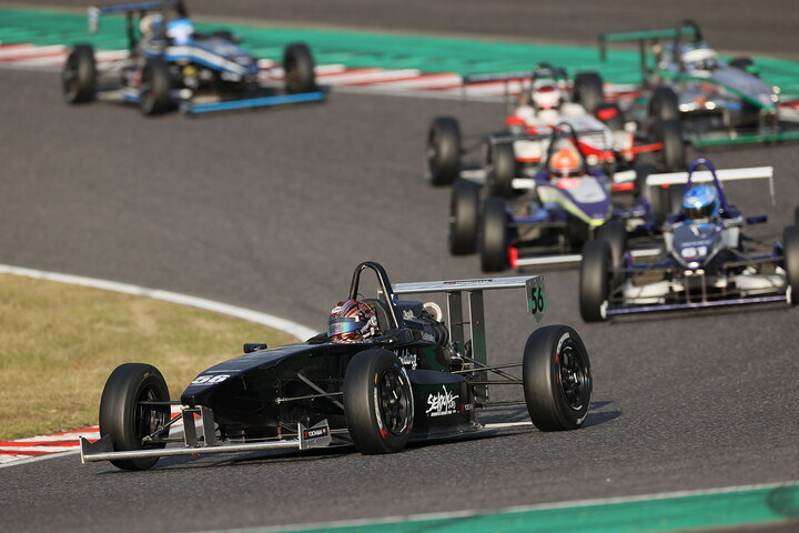 日本一決定戦: Bグループ第1レグのスタートが切られた