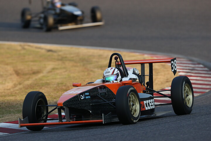 日本一決定戦: 優勝は上野大哲（SACCESS RACING ES）