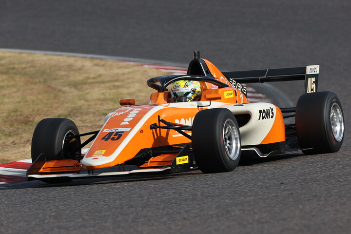 決勝2位は大草りき（PONOS Racing）