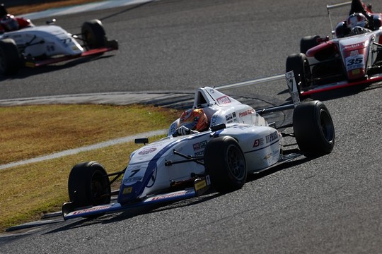 決勝3位は太田格之進（HFDP/SRS/コチラレーシング）