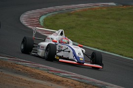 決勝2位は木村偉織（HFDP/SRS/コチラレーシング）