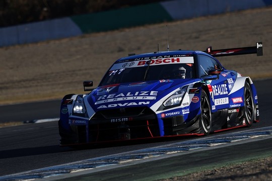 GT500クラス予選2位はリアライズコーポレーションADVAN GT-R(高星明誠/佐々木大樹) GT500クラス予選2位はリアライズコーポレーションADVAN GT-R(高星明誠/佐々木大樹)