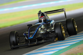 予選2位はハンマー伊澤(令和雪合戦ハンマーR☆ハヤテ) 予選2位はハンマー伊澤(令和雪合戦ハンマーR☆ハヤテ)