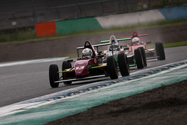 決勝3位は四倉悠聖(ZAP日本平中自動車10V ED) 決勝3位は四倉悠聖(ZAP日本平中自動車10V ED)