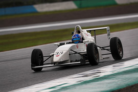 決勝2位は伊藤慎之典(テイクファーストチャリ走10V) 決勝2位は伊藤慎之典(テイクファーストチャリ走10V)