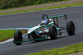 ポールポジションは佐藤樹(群馬トヨペットリアノED) ポールポジションは佐藤樹(群馬トヨペットリアノED)