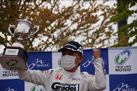 ジェントルマンクラスの表彰式 ジェントルマンクラスの表彰式