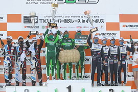 ST-Zクラスの表彰式