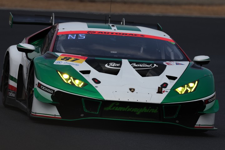 公式テスト岡山2回目: GT300クラストップタイムはJLOC（松浦孝亮／坂口夏月）