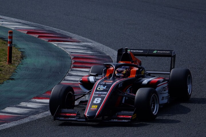 決勝2位は小山美姫（F111/3）