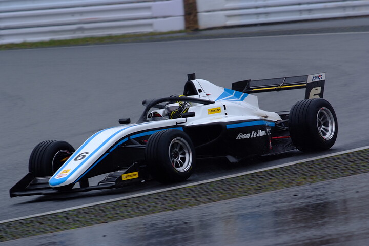 決勝3位は片山義章（Team LeMans F111/3）