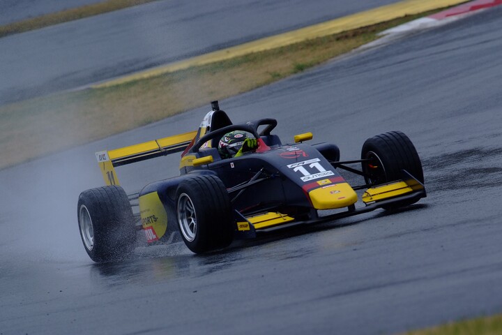 マスタークラス優勝はHIROBON（Rn-sports F111/3）