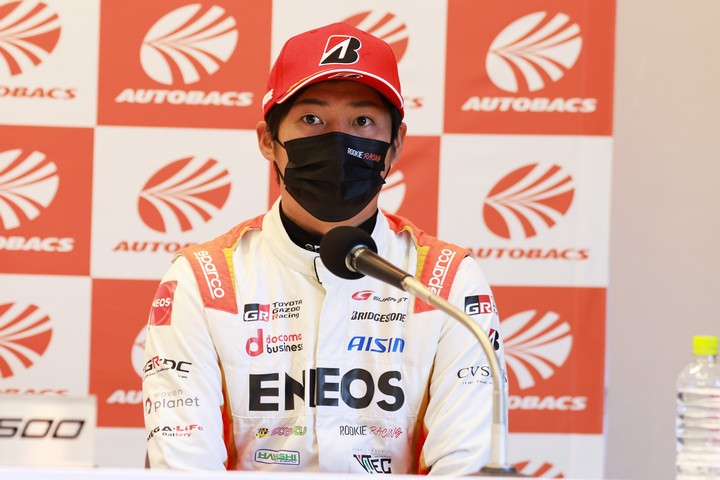 GT500クラスポールポジションの大嶋和也（TGR TEAM ENEOS ROOKIE）