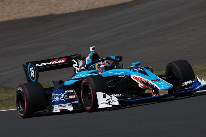 ポールポジションは笹原右京（TEAM MUGEN BINGO SF19）