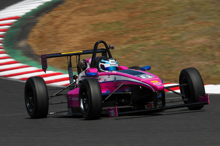 優勝は岡本大地（FTKレヴレーシングガレージ）