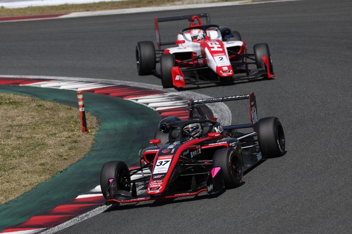 小高一斗と太田格之進のトップ争い