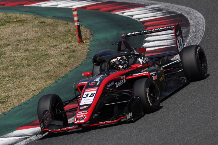 決勝3位は平良響（Kuo モビリティ中京 TOM'S 320）