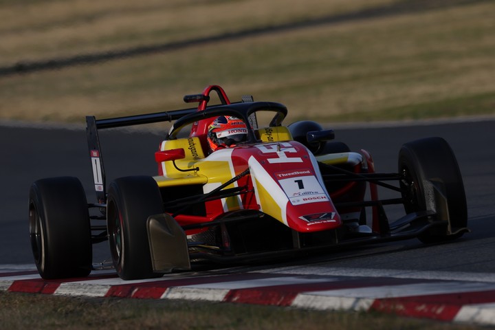 決勝2位は木村偉織（HFDP WITH B-MAX RACING）