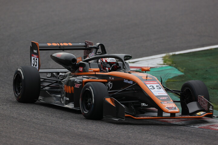 決勝3位は野中誠太（PONOS Racing TOM'S 320）