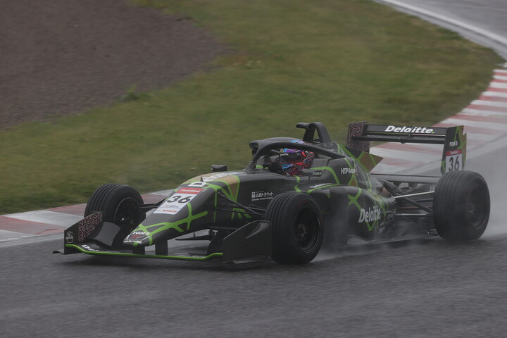 決勝3位は古谷悠河（Deloitte. HTP TOM'S 320）