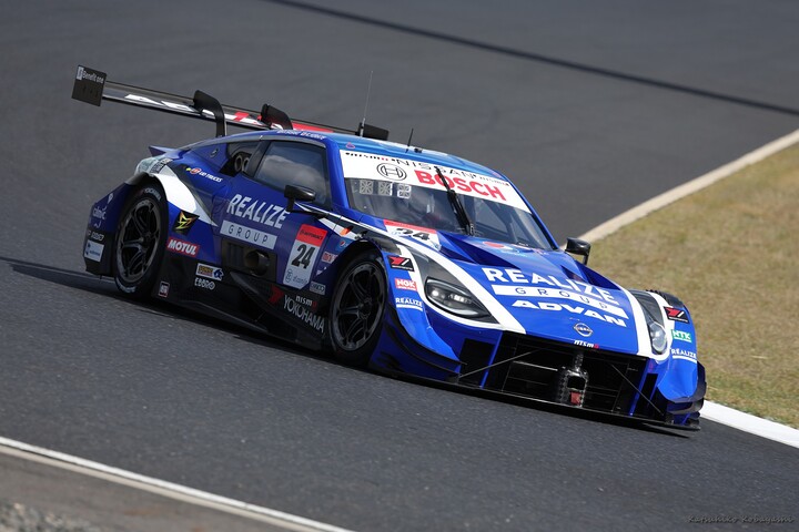 公式練習: リアライズコーポレーションADVAN GT-R（佐々木大樹／平手晃平）
