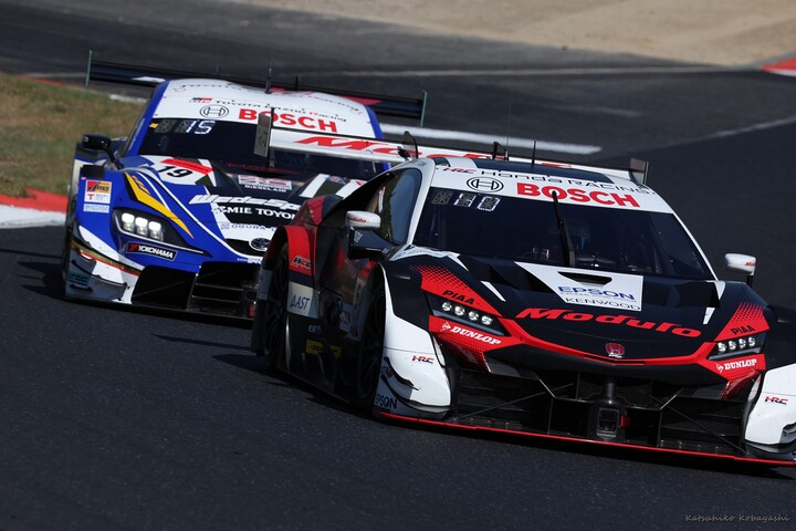 決勝: Modulo NSX-GT（伊沢拓也／大津弘樹）