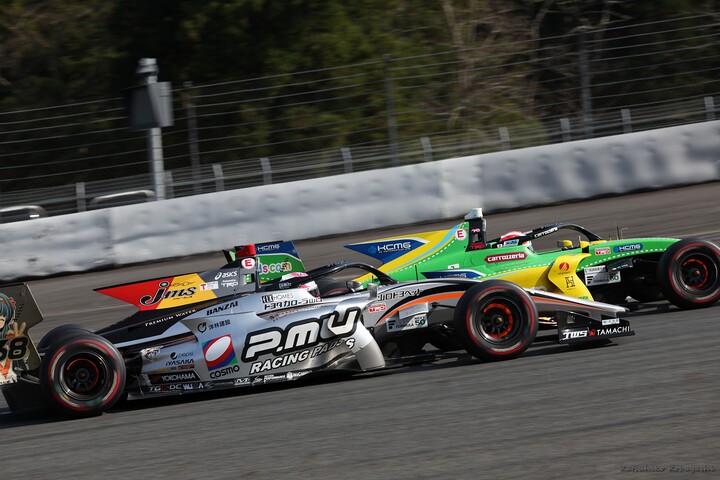 決勝: 坪井翔（P.MU/CERUMO･INGING SF19）