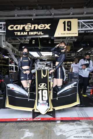 ピットウォーク: レースクイーン