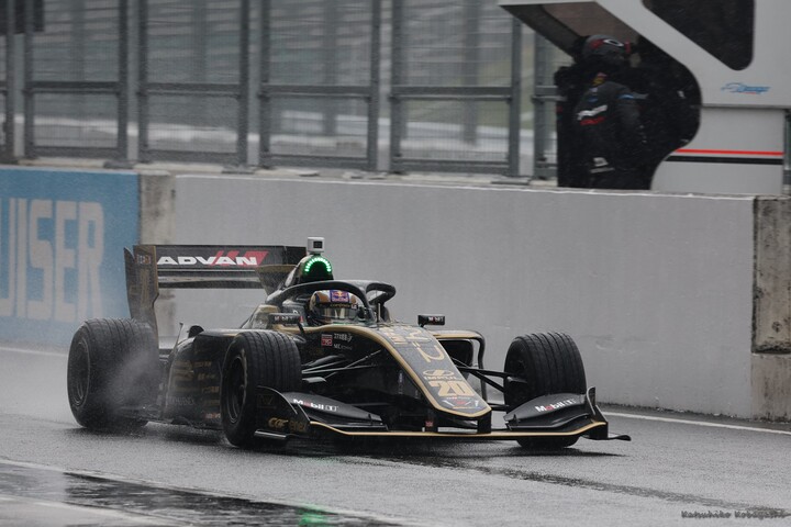 スタート進行: 平川亮（carenex TEAM IMPUL SF19）